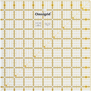 Universell linjal med tum skala 9 1/2 x 9 1/2 tum